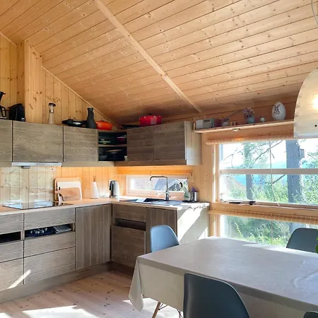 בית נופש Tiurhytta, Peaceful Getaway In The Mountains *