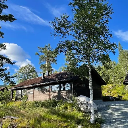 Tiurhytta, Peaceful Getaway In The Mountains בית נופש *